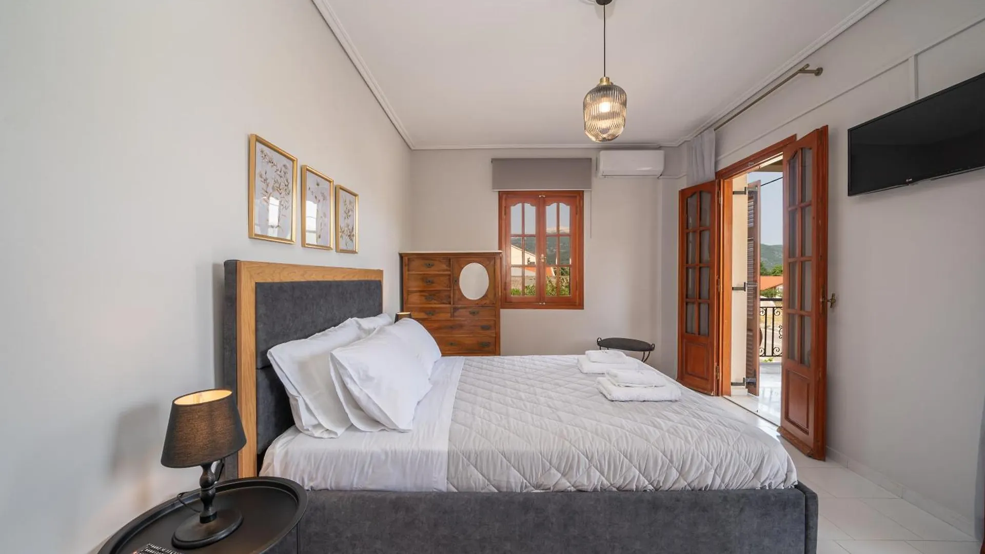 Hotel Mary'S Studios & Apartment Sami