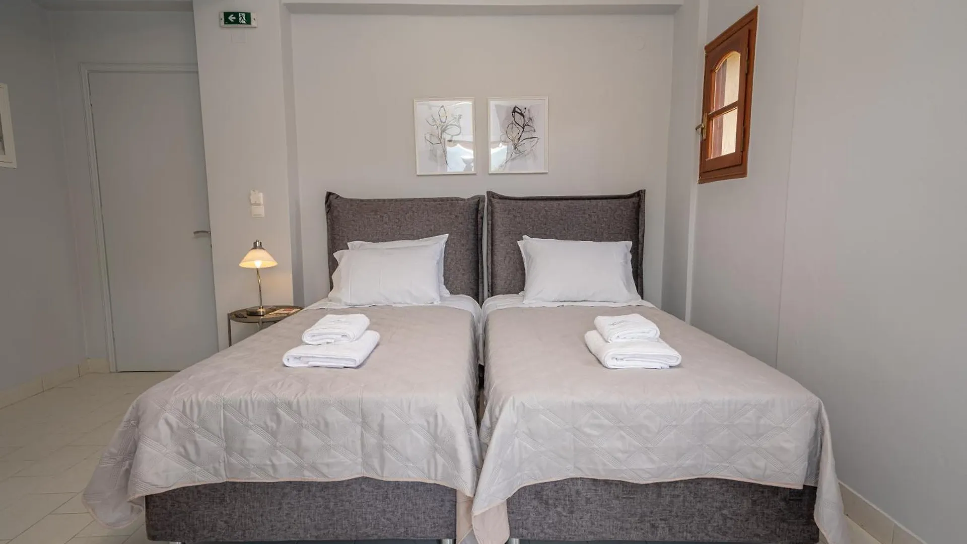Mary'S Studios & Apartment Sami  Hotel